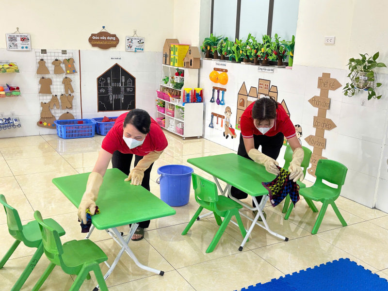 Hà Nội khử khuẩn 100% trường mầm non phòng bệnh tay chân miệng -0
