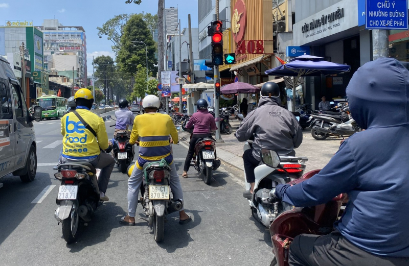 Những lỗi vi phạm phổ biến dẫn đến TNGT, ùn ứ giao thông -0