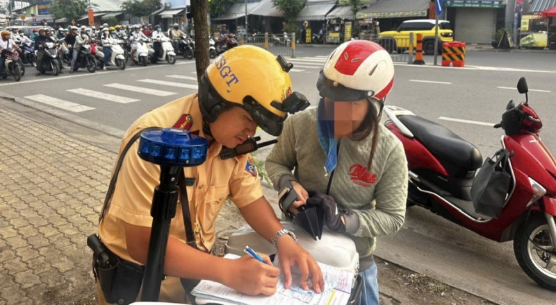 Những lỗi vi phạm phổ biến dẫn đến TNGT, ùn ứ giao thông -0