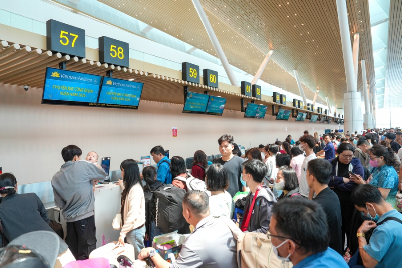 Hoạt động vận tải dần “nóng” theo kỳ nghỉ lễ 30/4 và 1/5 -0