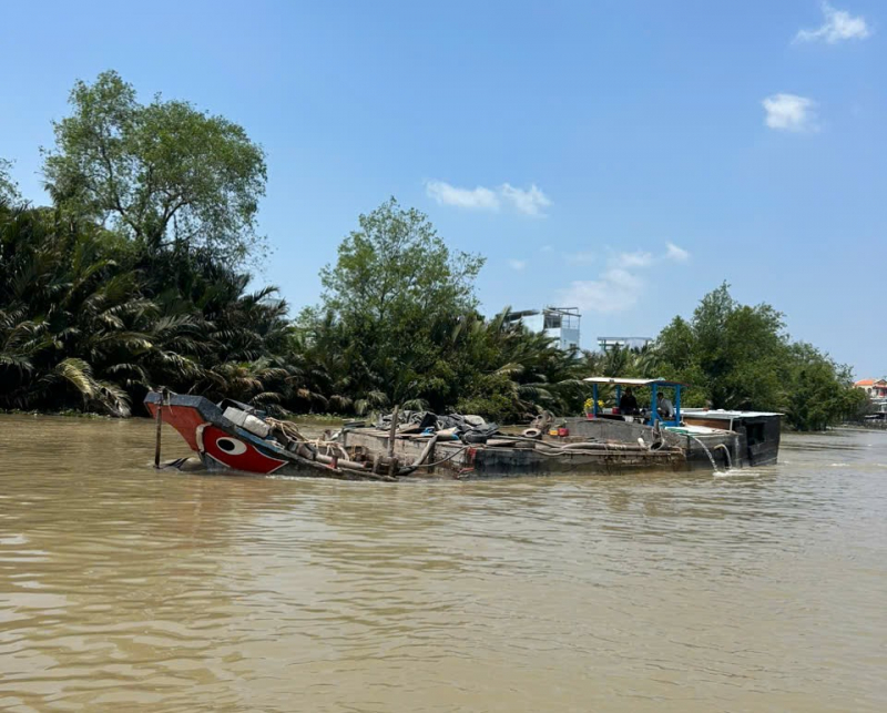 Đồng Tháp: Tăng cường đấu tranh, xử lý tình trạng khai thác, vận chuyển trái phép cát sông -0