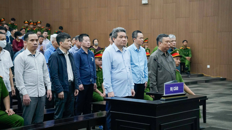 Cựu Thứ trưởng Hoàng Văn Thắng bị đề nghị mức án từ 4 đến 5 năm tù -0