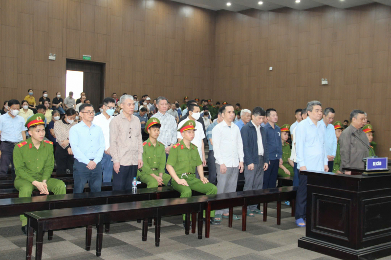 Nói lời sau cùng, cựu Thứ trưởng Hoàng Văn Thắng thấy xấu hổ và hối hận  -0