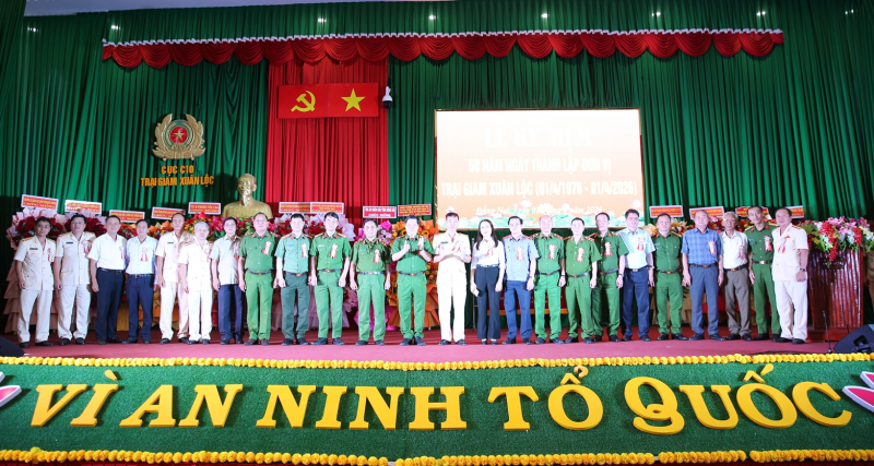 Trại giam Xuân Lộc kỷ niệm 50 năm Ngày thành lập đơn vị -9