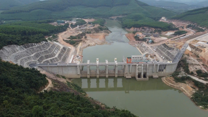 Luật sư đề nghị giảm nhẹ hình phạt cho cựu Thứ trưởng Hoàng Văn Thắng vì có nhiều thành tích -0