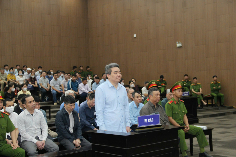 Luật sư đề nghị giảm nhẹ hình phạt cho cựu Thứ trưởng Hoàng Văn Thắng vì có nhiều thành tích -0