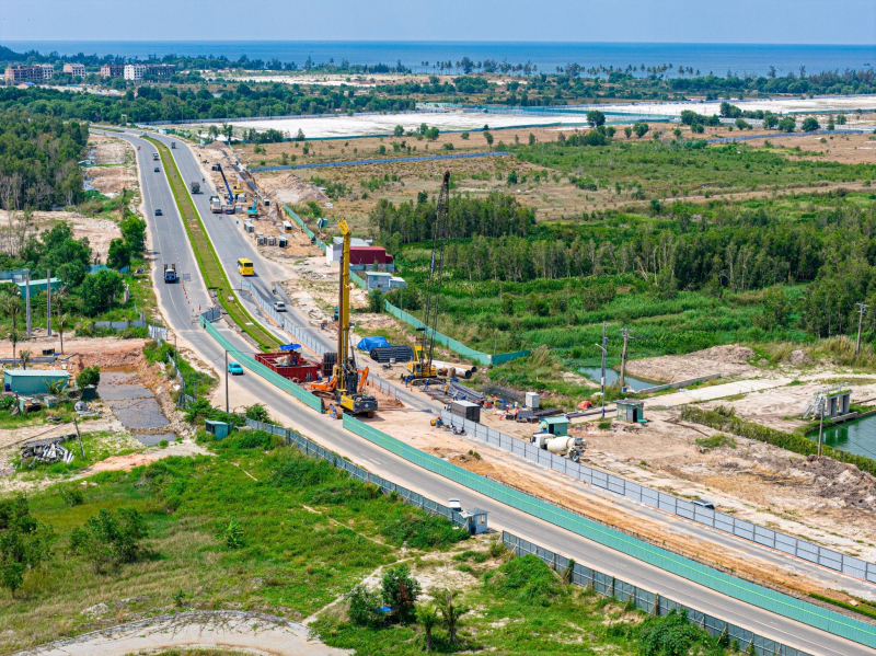 Phú Quốc sắp có tuyến tàu LRT 18 phút nối sân bay với trung tâm APEC -0