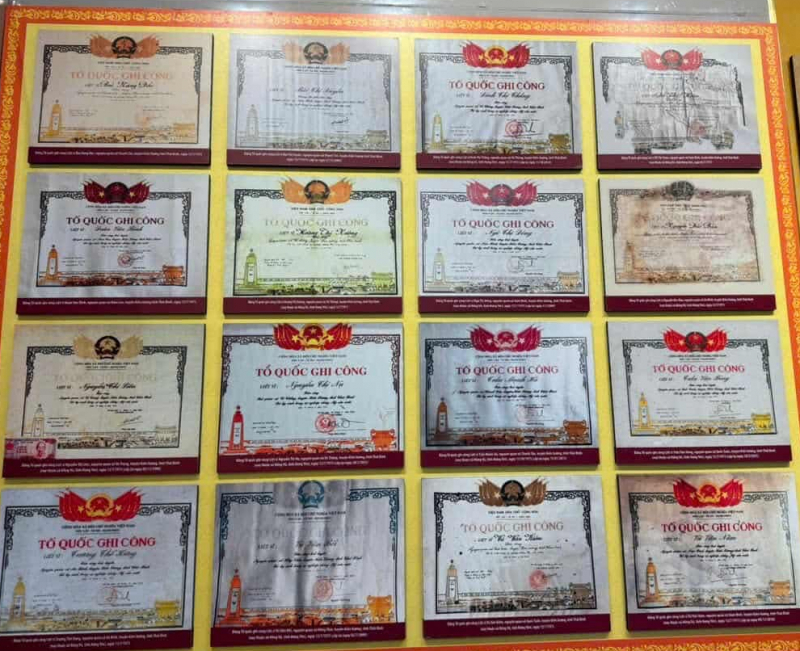 Phó thủ tướng Phạm Thị Thanh Trà dâng hương tri ân các Anh hùng liệt sĩ tại tỉnh Quảng Trị -0