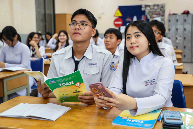 Sẽ miễn phí giáo trình và học phí môn Gáo dục quốc phòng và an ninh -1