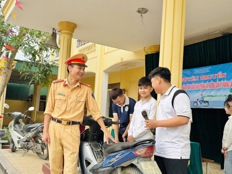 Hiệu quả từ mô hình “ 3 cùng với thanh niên” -0