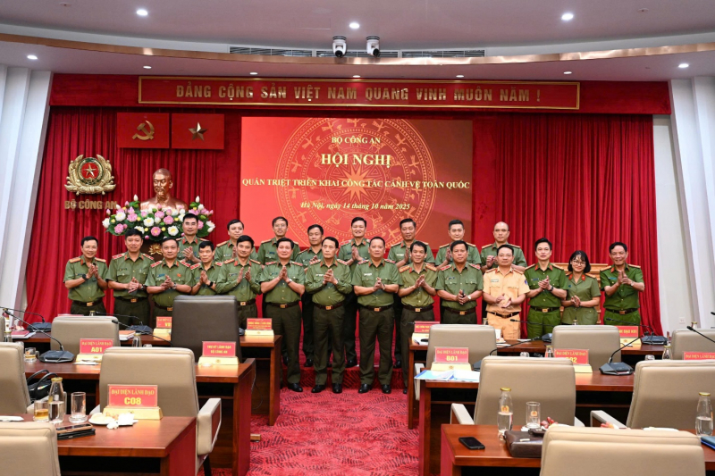 Xây dựng lực lượng tham mưu Cảnh vệ chuyên sâu, tinh, gọn, mạnh, đáp ứng yêu cầu, nhiệm vụ trong kỷ nguyên mới -0