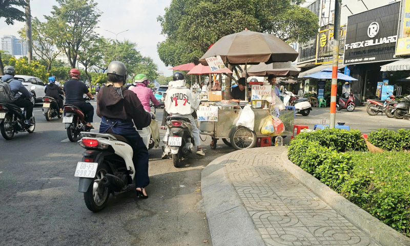 TP Hồ Chí Minh: Siết chặt quản lý kinh doanh thức ăn đường phố -0
