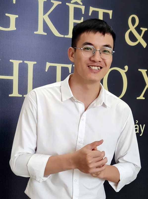 Tôn vinh sức sống bền bỉ của thơ ca -0