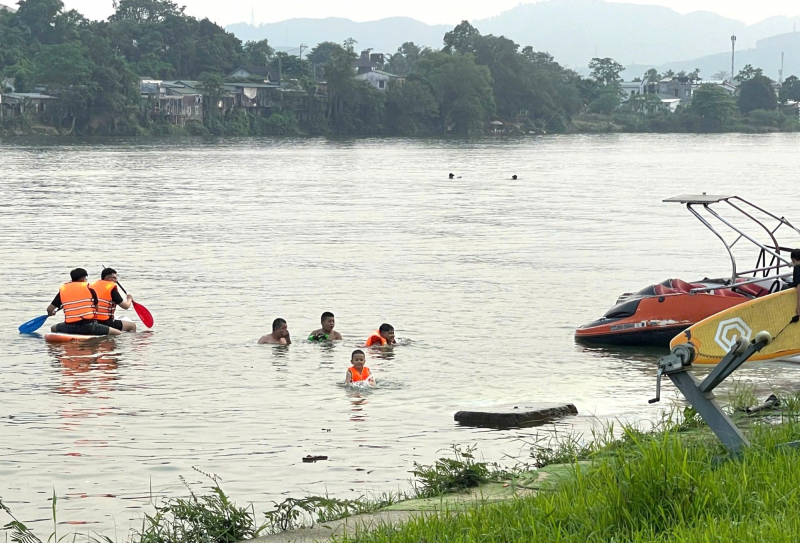 Cảnh báo gia tăng tai nạn đuối nước thương tâm ở trẻ em vào mùa nắng nóng -0