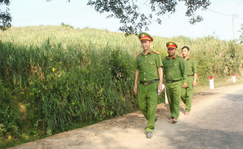 Công an đồng hành cùng các già làng xây dựng thế trận an ninh ở xã Tây Sơn -0