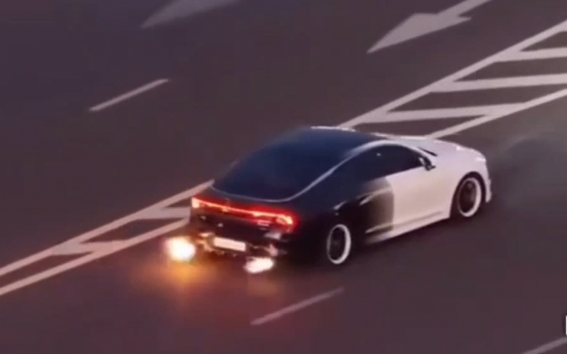 Độ chế xe ô tô “khạc ra lửa”, chủ xe bị phạt hơn 76 triệu đồng -0