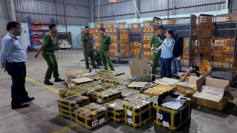 Tiêu hủy hơn 6000 đơn vị sản phẩm thuốc bảo vệ thực vật nhập lậu -0