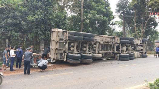 Tạm giam lái xe tải gây tai nạn khiến 2 người phụ nữ tử vong -0