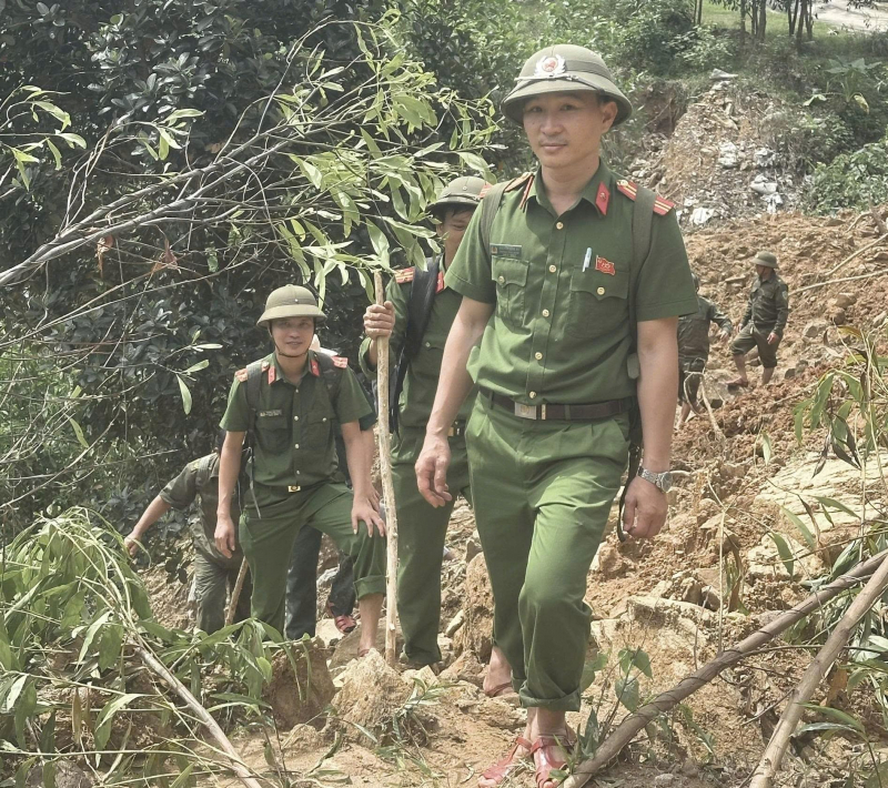 Một trưởng Công an xã vùng cao hơn 30 lần hiến máu cứu người -0