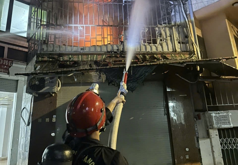 Bài học nào rút ra từ các vụ cháy chết người ở những căn nhà vừa ở vừa kinh doanh -0