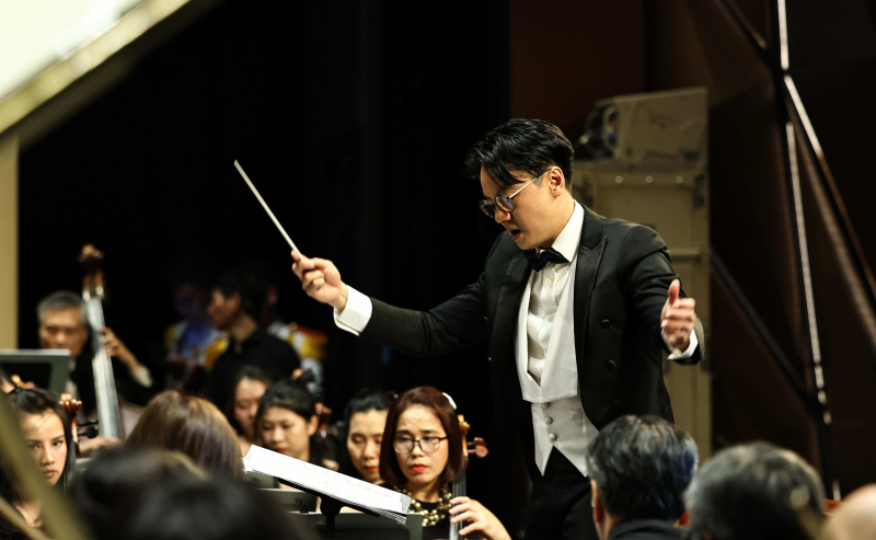 NSND Bùi Công Duy, nhạc trưởng Trần Nhật Minh tái xuất trong chương trình “Tổ quốc trong tim” -0