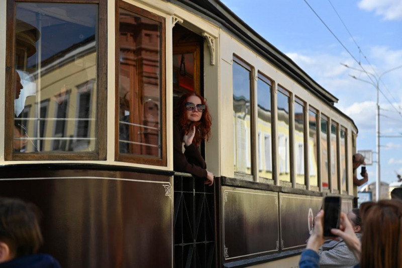 Moskva biến phố thành “bảo tàng sống” với triển lãm tàu điện cổ -2