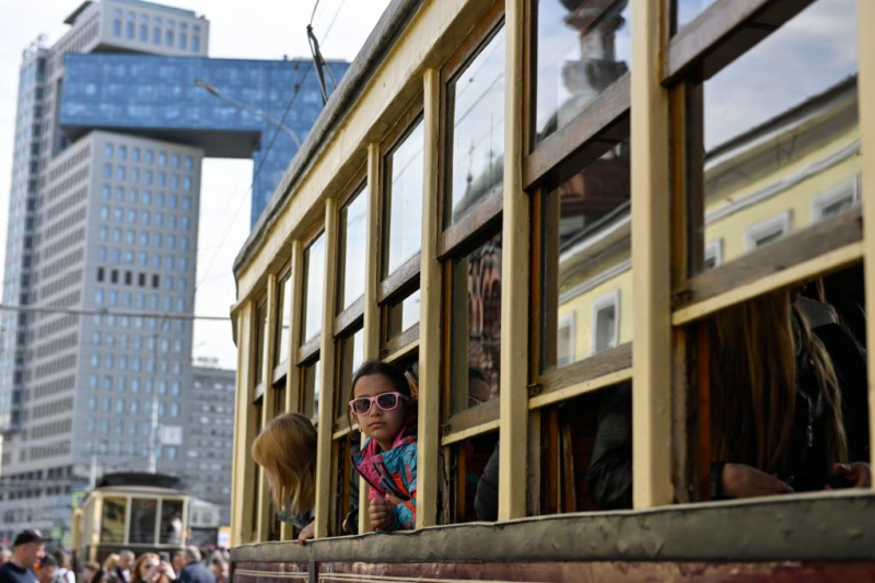 Moskva biến phố thành “bảo tàng sống” với triển lãm tàu điện cổ -0