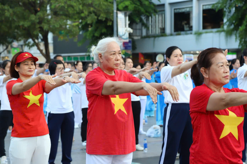 Y tế phải đi trước một bước - đến với người dân khi họ còn khỏe -1