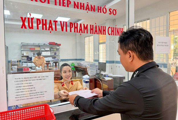 Cà Mau phát hiện gần 2.000 trường hợp vi phạm ATGT qua camera giám sát -0