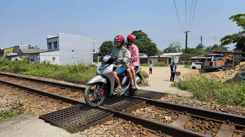 Huế quyết tâm đóng đường ngang tự mở trên tuyến đường sắt Bắc – Nam -0