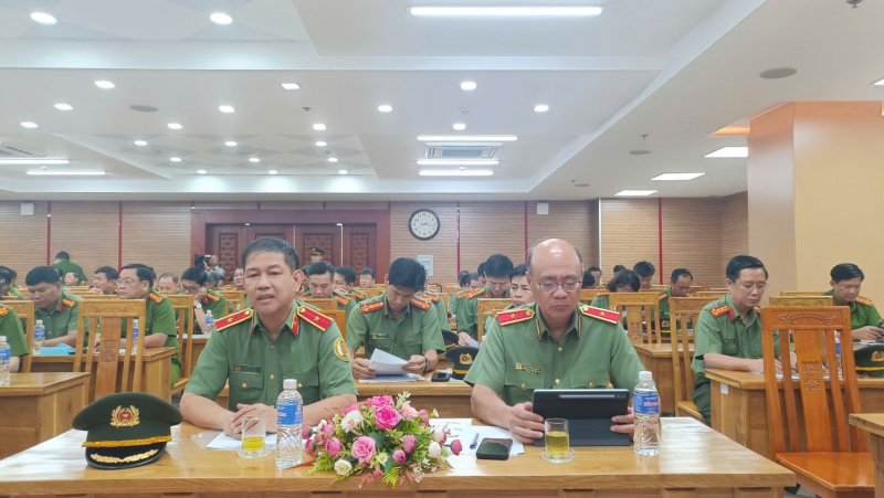 Nâng cao hiệu quả công tác điều lệnh, quân sự, giữ vững kỷ cương, kỷ luật trong CAND -0