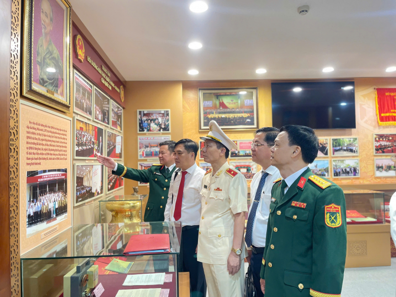 Khai giảng lớp Bồi dưỡng kiến thức quốc phòng an ninh khóa 101 -0