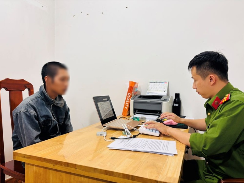 Làm rõ vụ người đàn ông tát thai phụ trước Bệnh viện II Lâm Đồng -0