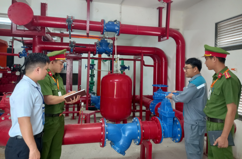 Siết chặt phòng cháy tại các Khu công nghiệp phía Đông Đắk Lắk -0