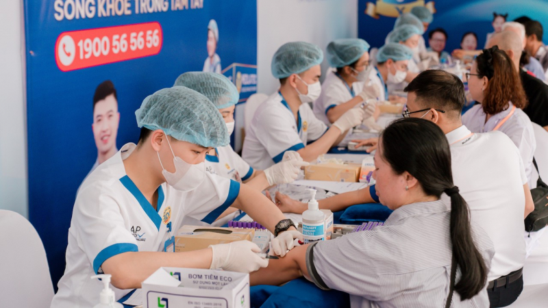 Phát hiện hơn 2.800 trường hợp bất thường qua khám miễn phí Ngày Sức khỏe toàn dân -0