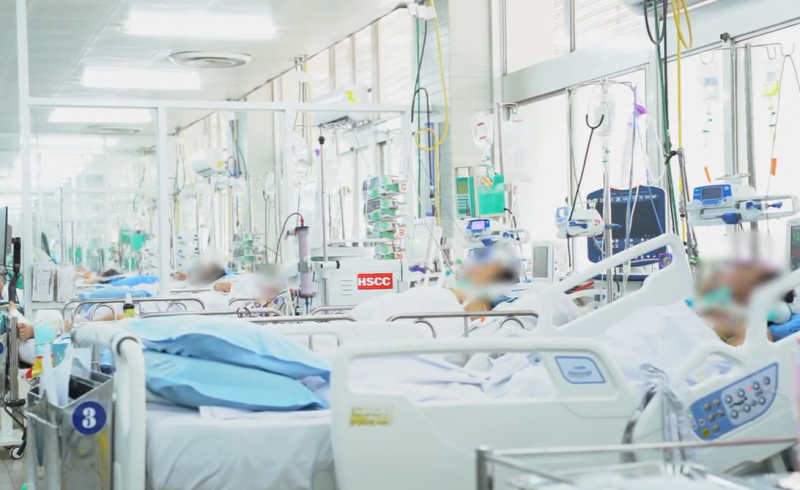 Vụ xe khách chở thợ lặn lao xuống vực: 2 thợ lặn cấp cứu tại Bệnh viện Chợ Rẫy -3