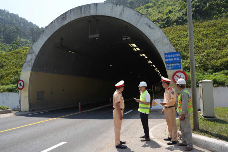 Phát hiện 114 trường hợp thanh thiếu niên có nguy cơ cao gây mất an toàn giao thông -0