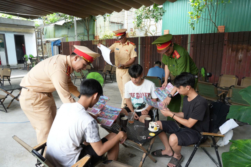 Phát hiện 114 trường hợp thanh thiếu niên có nguy cơ cao gây mất an toàn giao thông -1