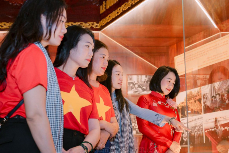 Kỷ niệm 119 năm Ngày sinh Tổng Bí thư Lê Duẩn -0