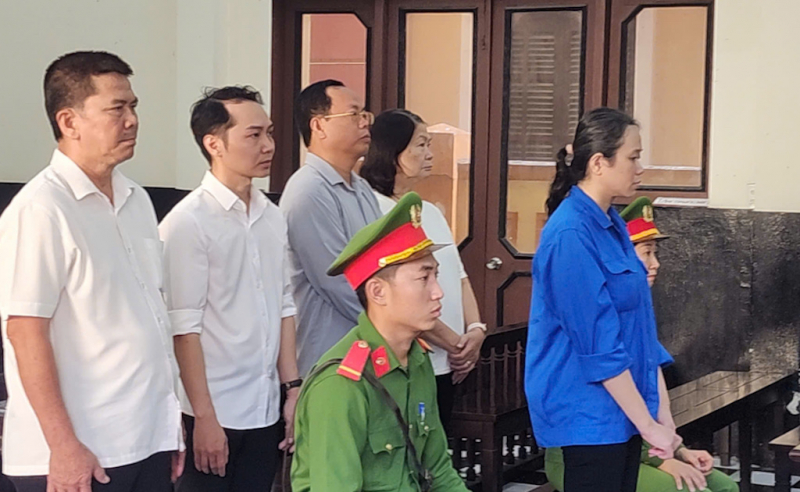 Loạt cán bộ vướng lao lý vì tin tưởng cấp dưới -0