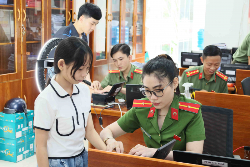 Tăng cường các giải pháp phục vụ tốt nhất nhu cầu của người dân và doanh nghiệp -0