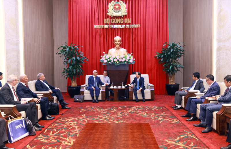 Thúc đẩy hợp tác phát triển công nghiệp an ninh giữa Bộ Công an và Tập đoàn Sicpa -0