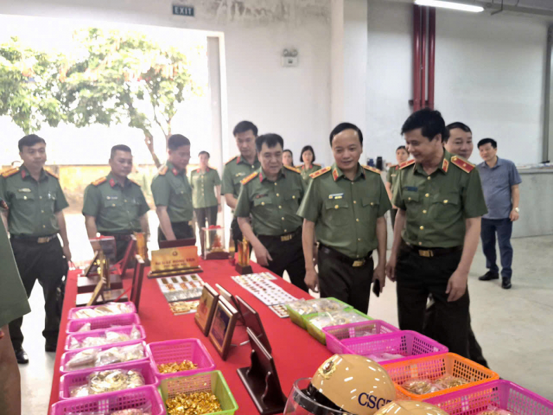 Tập trung mở rộng quy mô sản xuất, thị trường, phấn đấu tăng trưởng đạt 2 con số -0