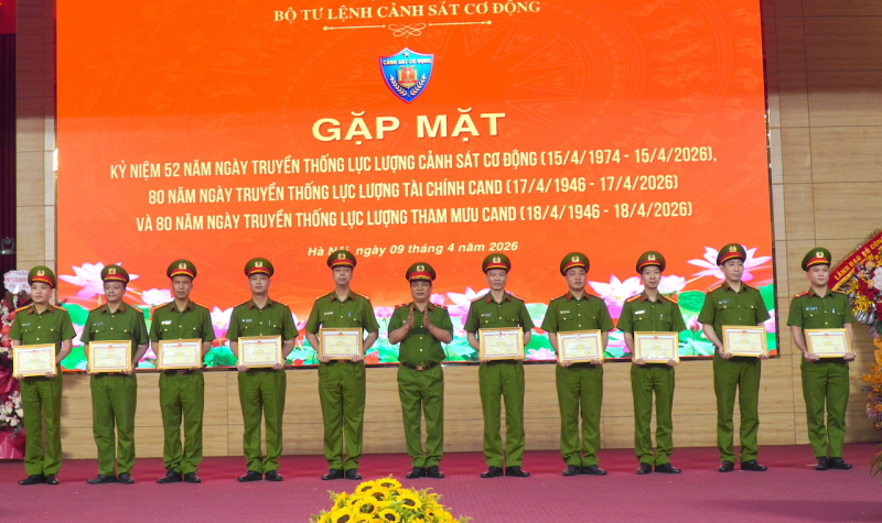 Lực lượng Cảnh sát cơ động đẩy mạnh ứng dụng khoa học công nghệ vào thực tiễn công tác, chiến đấu -0