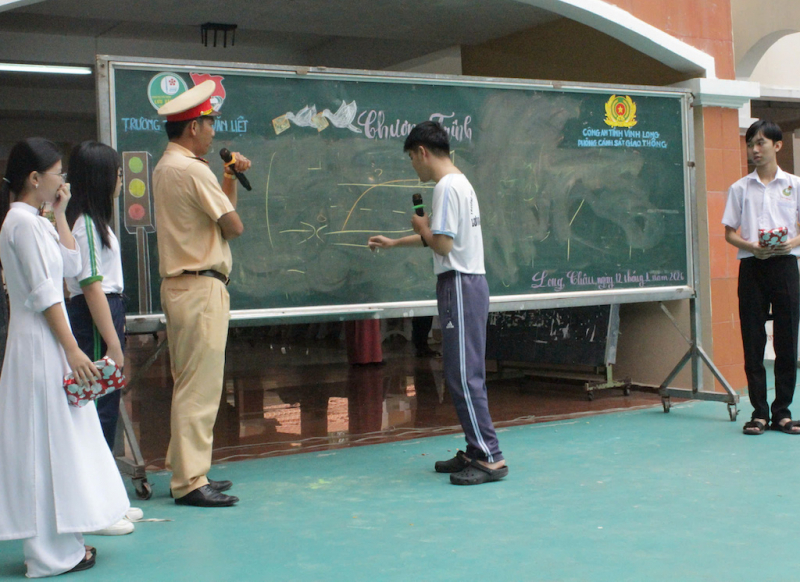 Công an Vĩnh Long tăng cường quản lý, xử lý vi phạm xe đạp điện “độ, chế” -0