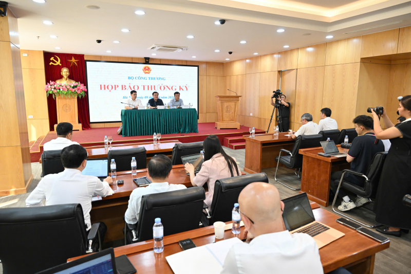 Nhu cầu điện cho giao thông: Áp lực lớn lên cung ứng điện -0