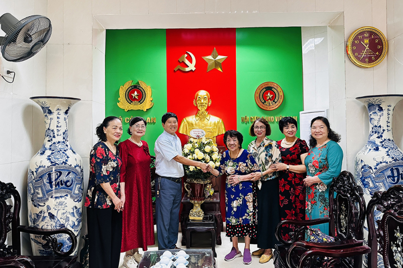 Tân đại biểu Quốc hội Vũ Hùng Vương: Niềm vui lớn nhất là được làm những việc phục vụ nhân dân -0