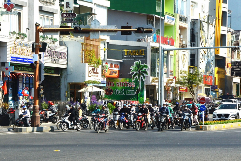 Ứng dụng hệ thống điều khiển giao thông thông minh cho đô thị Đà Lạt  -0