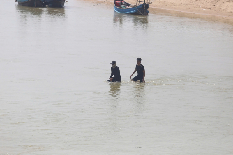 Cần một giải pháp căn cơ để ngư dân không còn xót xa nhìn biển -0