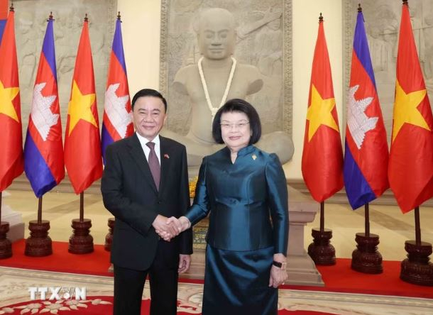 Việt Nam luôn dành ưu tiên cao cho mối quan hệ hữu nghị với Campuchia -0